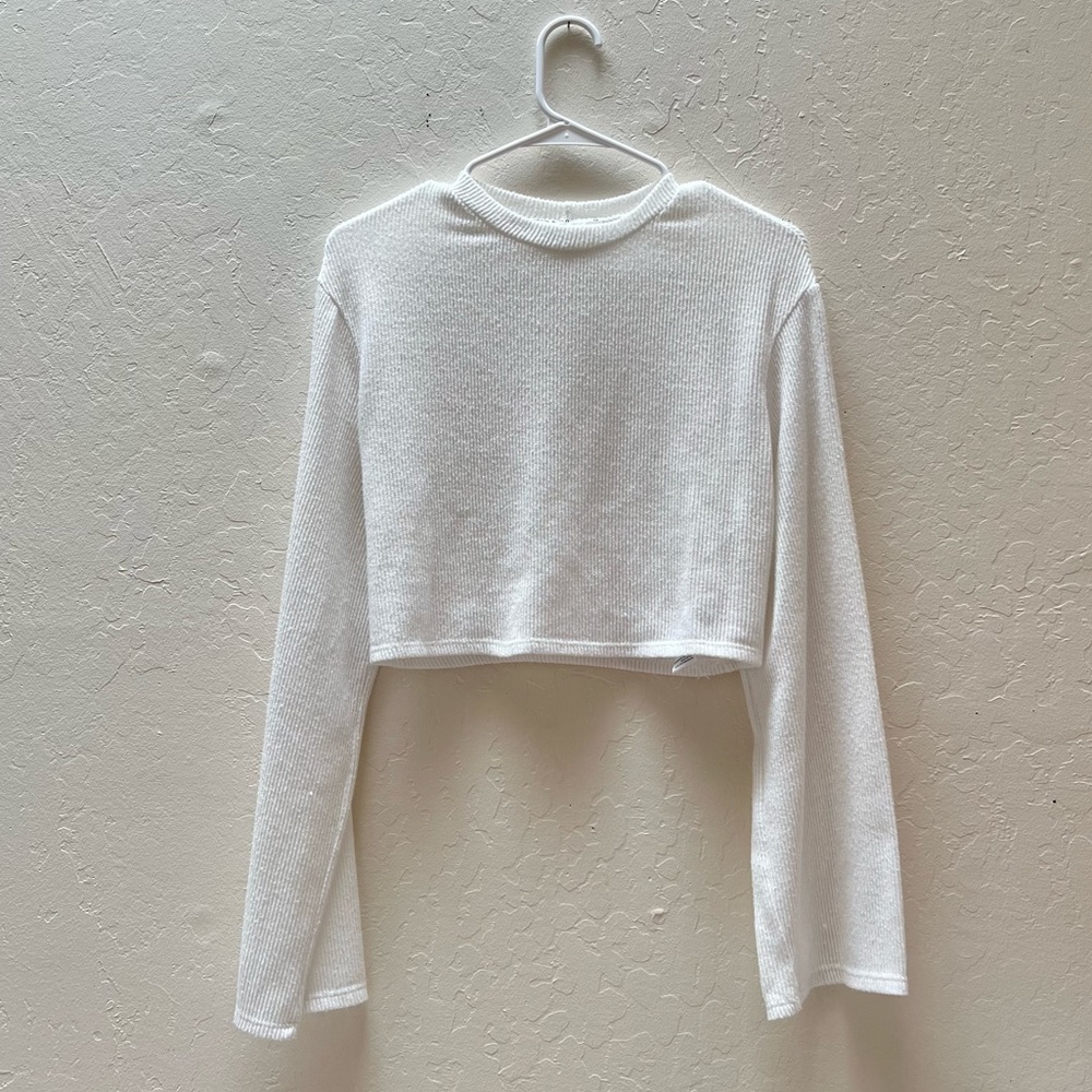 🤍 URBAN OUTFITTERS DRIPPY SLEEVE RIBBED CREW NECK SWEATER